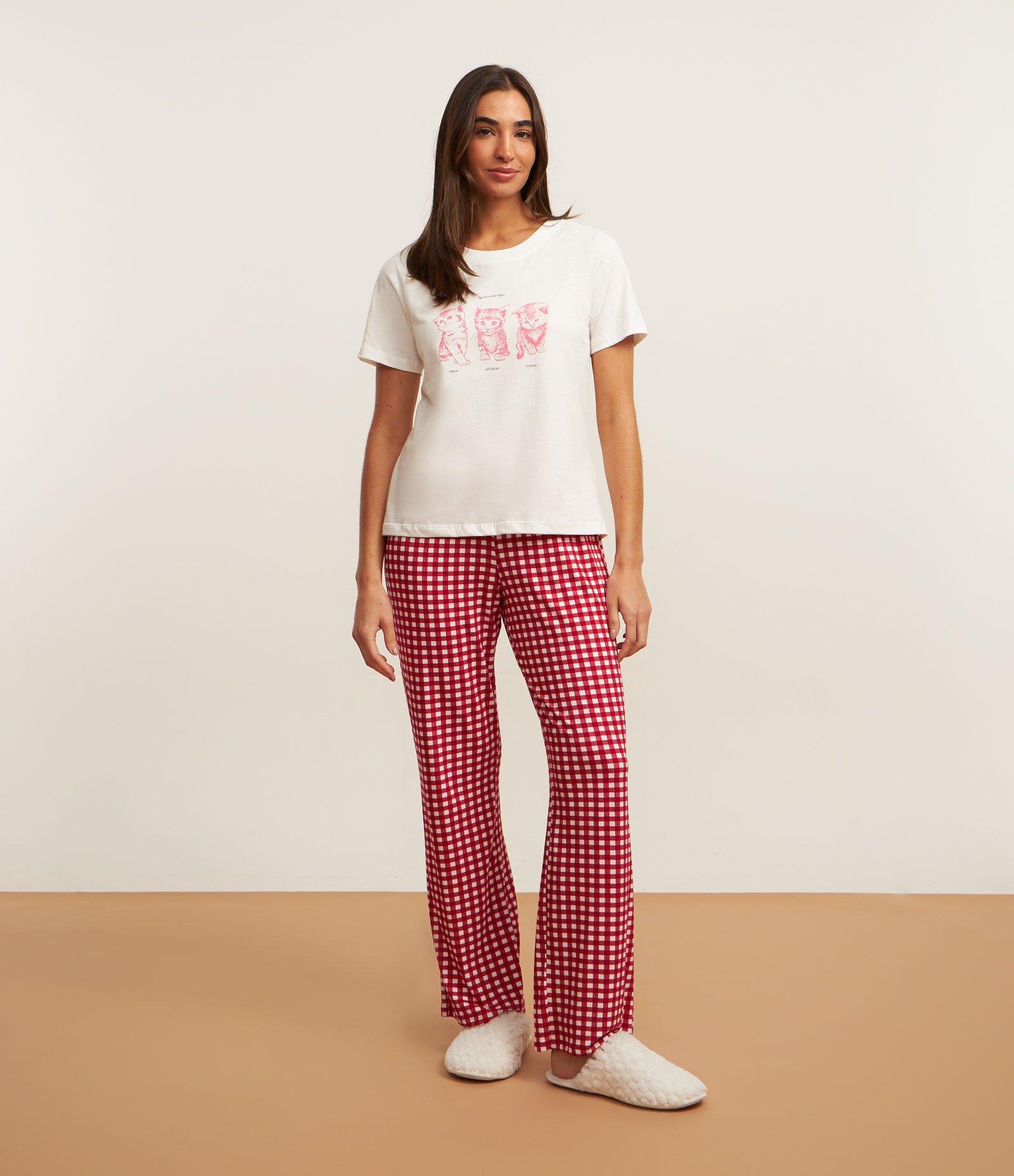 Pijama Longo em Algodão Estampa Xadrez e Gatinhos Vermelho/Branco 1
