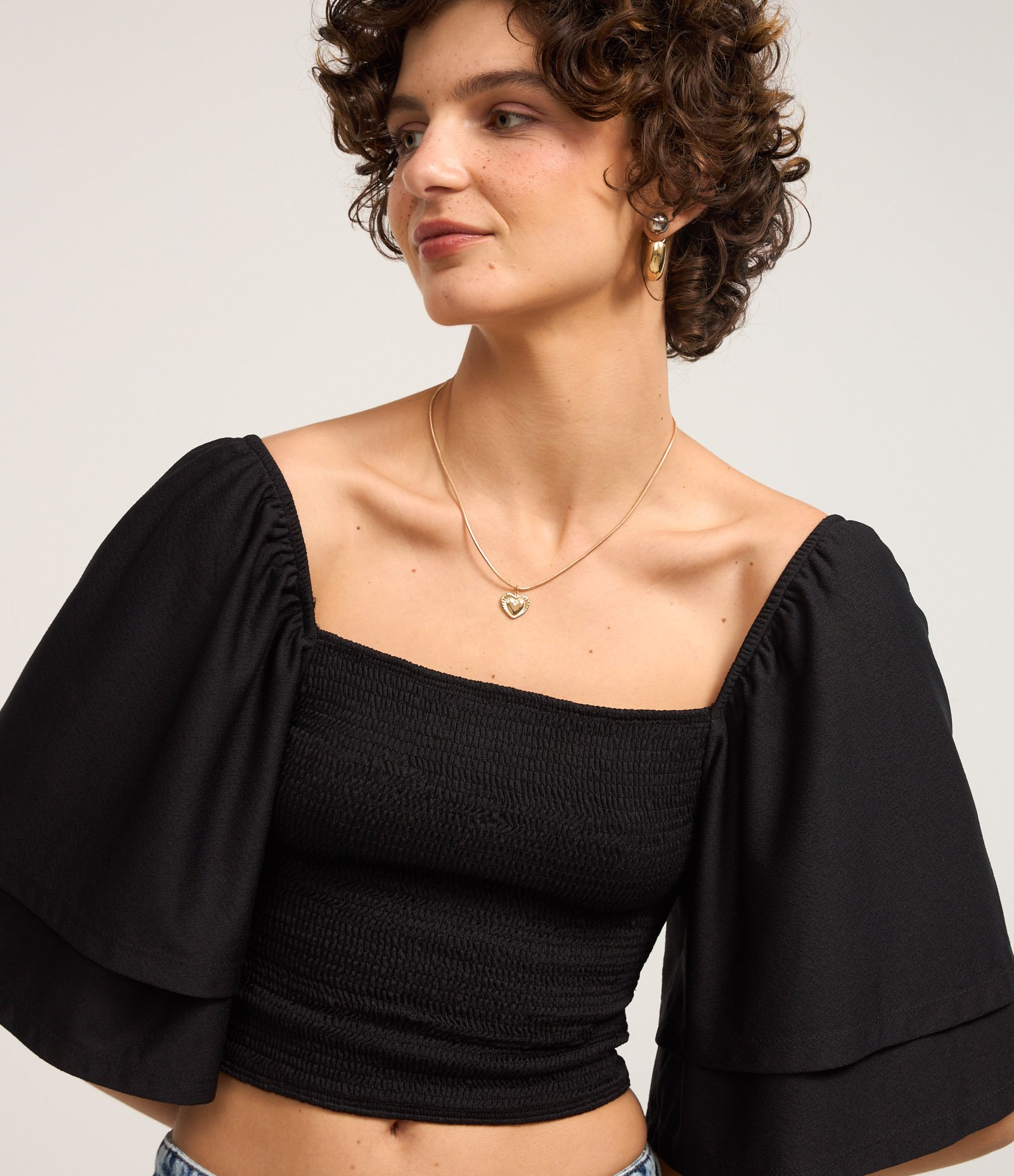 Blusa Cropped Texturizada com Manga Dupla Preto 1