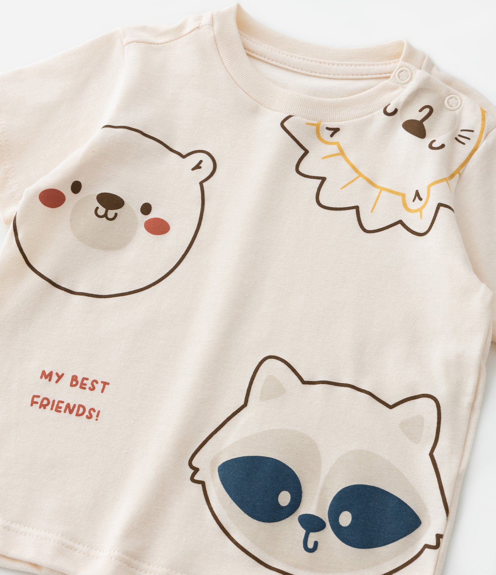 Camiseta Infantil com Estampa Bichinhos - Tam 0 a 18 meses Bege 4