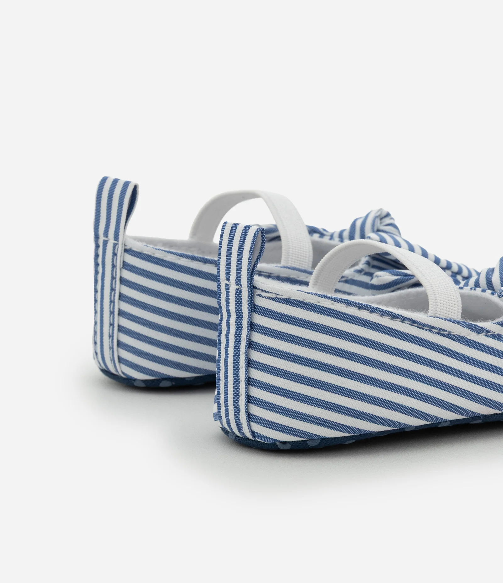 Sapatilha Infantil em Tricoline Listrada com Lacinho - Tam 15 a 19 Azul 2