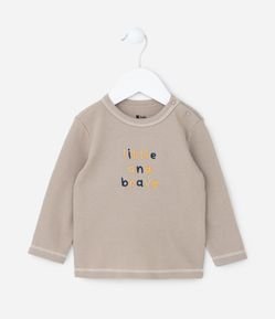 Camiseta Infantil Texturizada com Bordado Lettering - Tam 0 a 18 meses