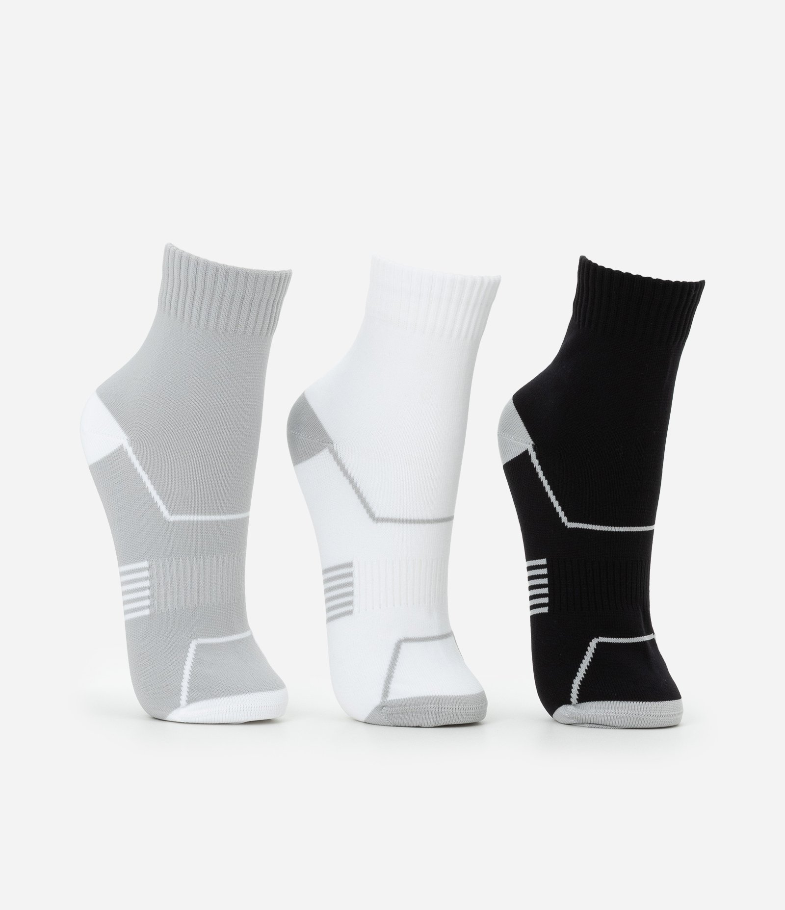Kit 03 Meias Cano Médio Esportivas em Poliamida com Estampa de Listra Preto/Branco/Cinza 2