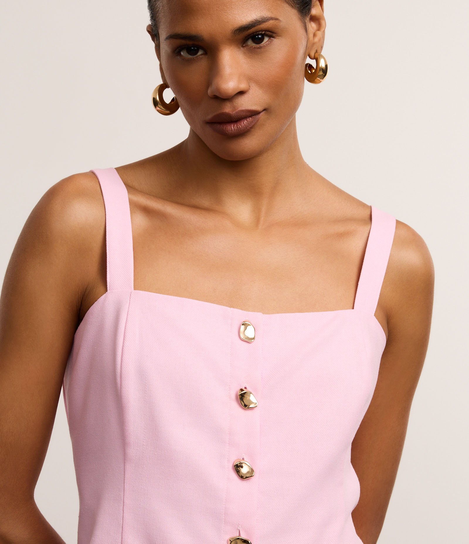 Colete com Linho e Botões de Efeito Martelado Rosa 3