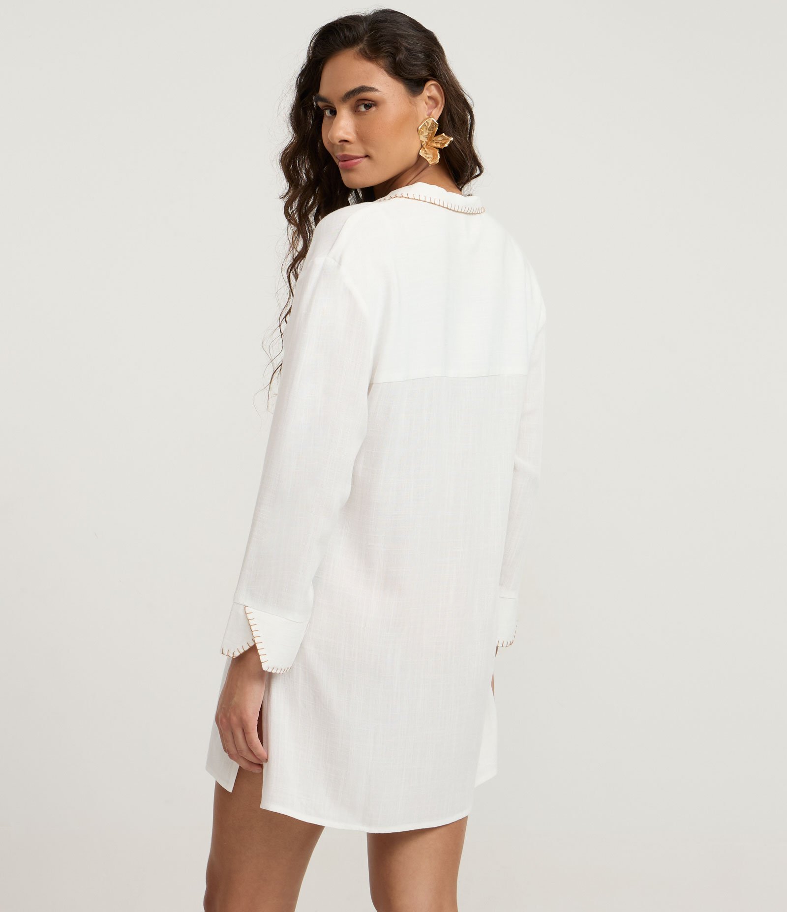 Saída de Praia Camisa em Viscose Texturizada com Pesponto