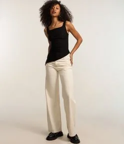 Blusa em Bengaline com Barra Assimétrica