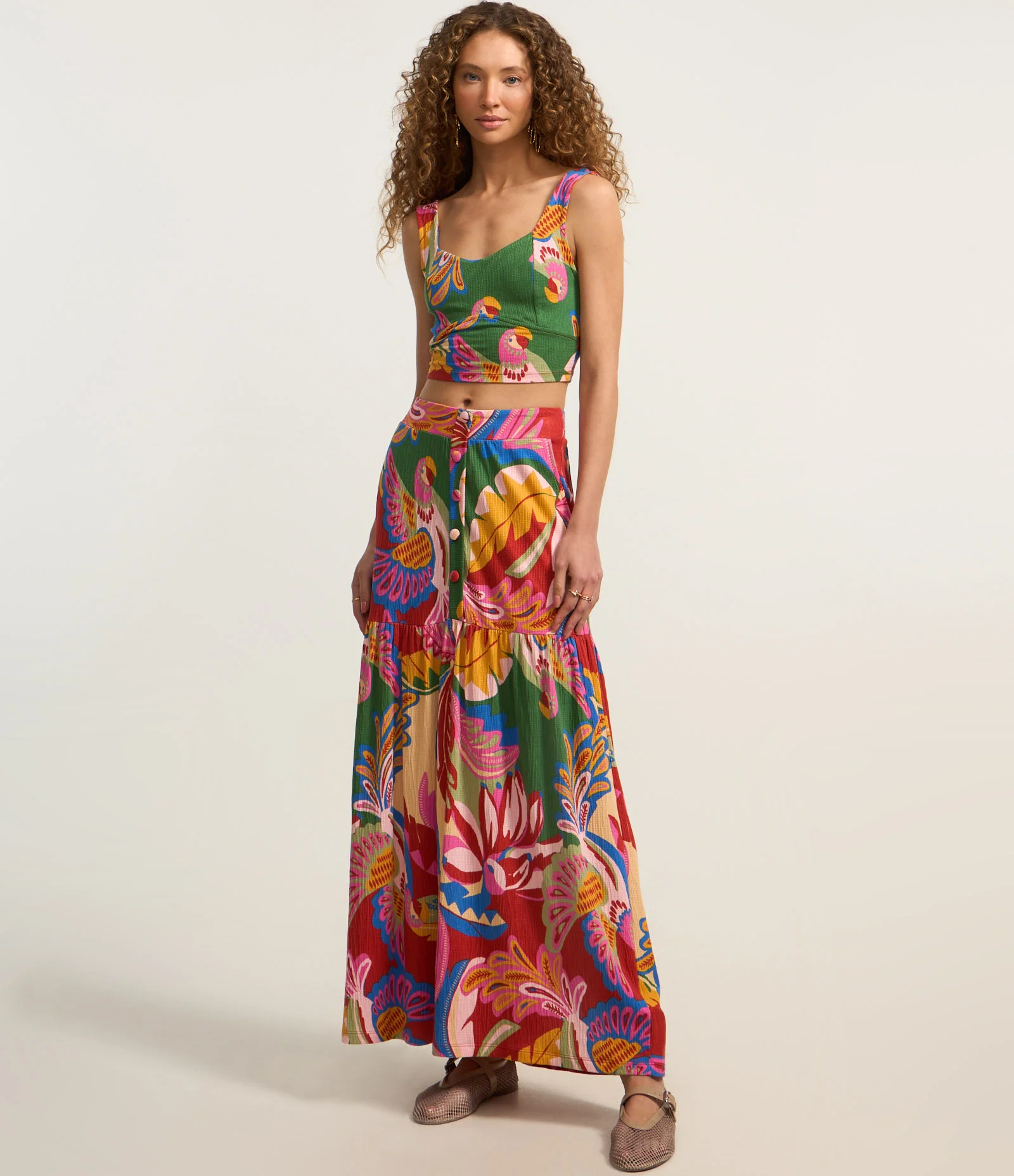 Blusa Cropped com Decote Coração e Estampa Tropical Texturizada Multicores 2