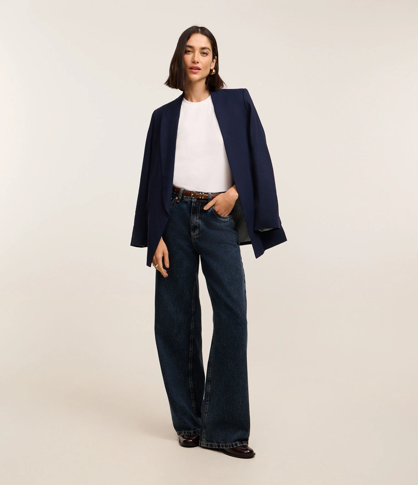 Blusa em Algodão com Bordado Floral na Manga Bufante Branco 2