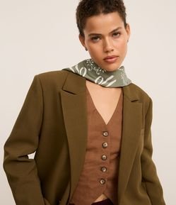 Lenço Quadrado em Cetim com Estampa Paisley