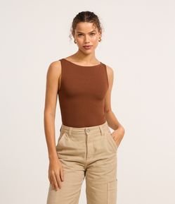 Body em Malha de Viscose com Decote Canoa