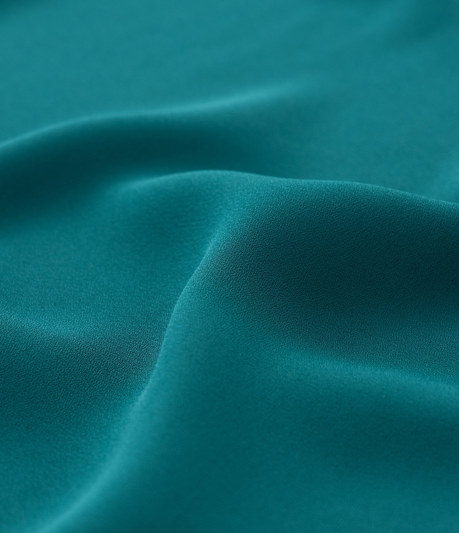 Blusa em Crepe com Alça Fina Curve & Plus Size Verde 6