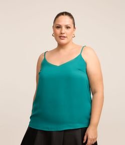 Blusa em Crepe com Alça Fina Curve & Plus Size