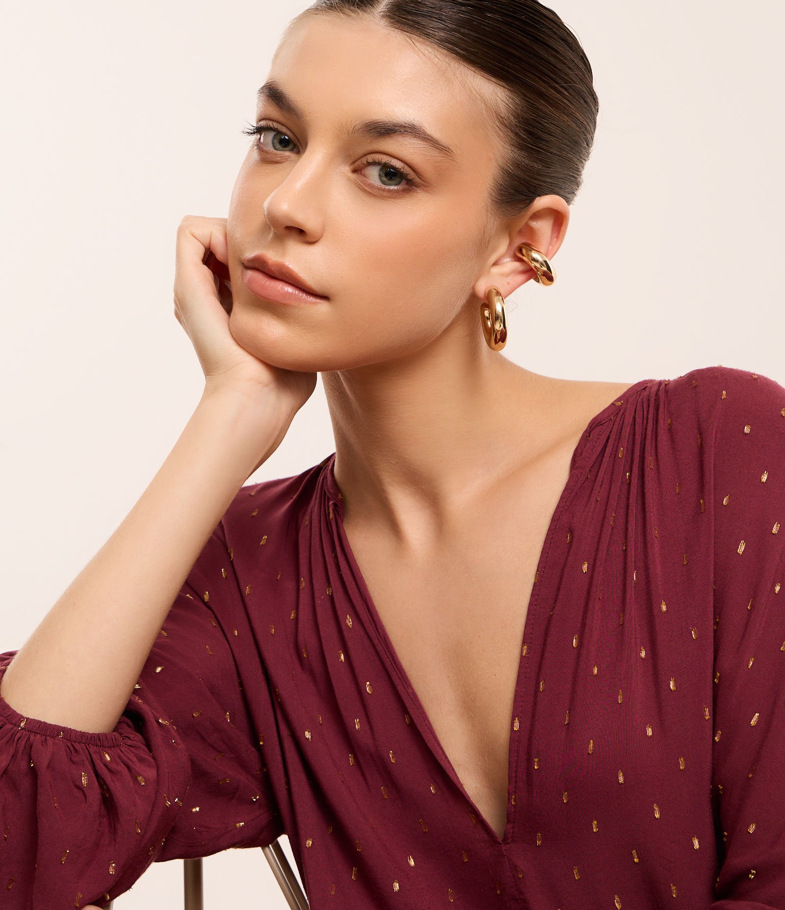 Brinco e Piercing Meia Argola em Metal Bold Dourado 4