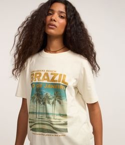 Camiseta T-shirt em Algodão com Estampa Copacabana Beach Brazil