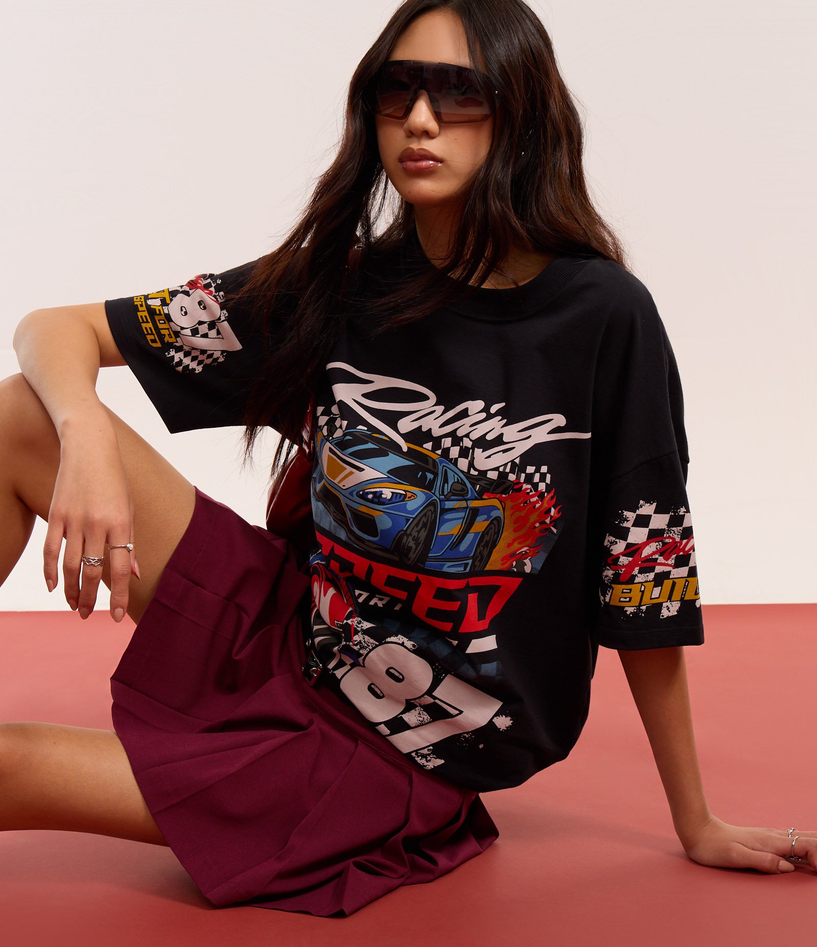 Camiseta Oversized em Algodão com Estampa Gráfica Racing Preto 4