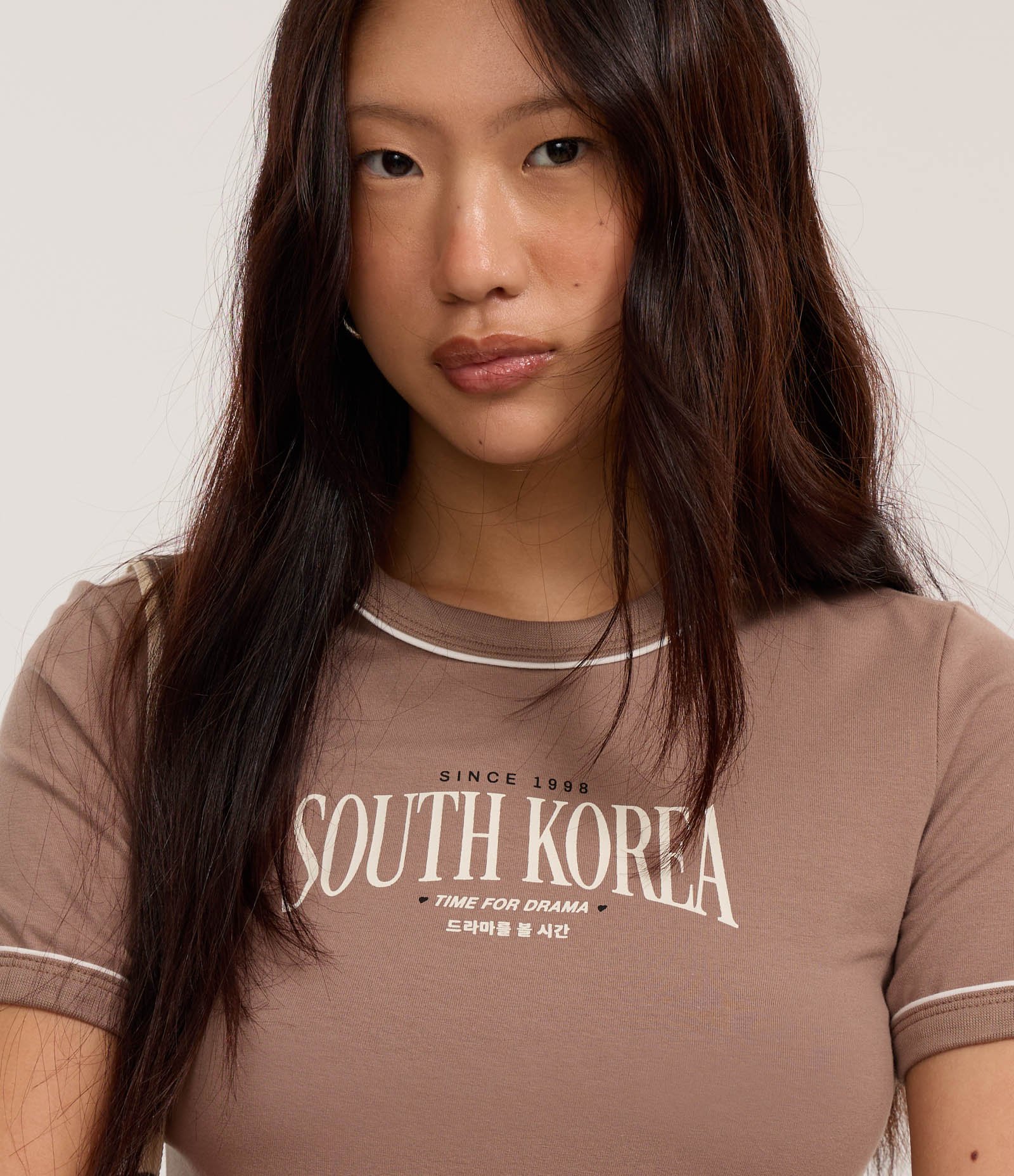 Blusa New T-shirt em Algodão com Estampa South Korea Bege 3