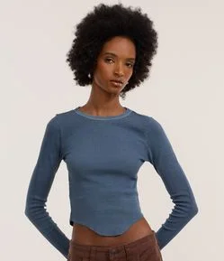 Blusa em Ribana com Barra Assimétrica