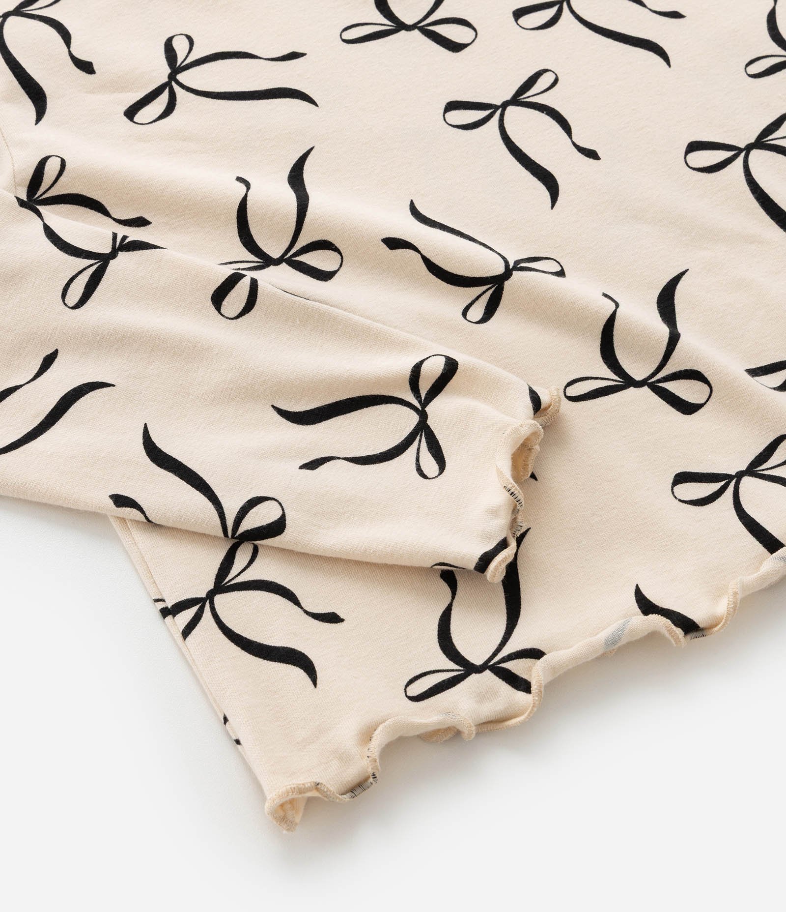 Camiseta Curta Infantil com Estampa Lacinhos - Tam 5 a 14 Anos Bege 5