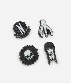 Kit 04 Pins de Metal da Wandinha