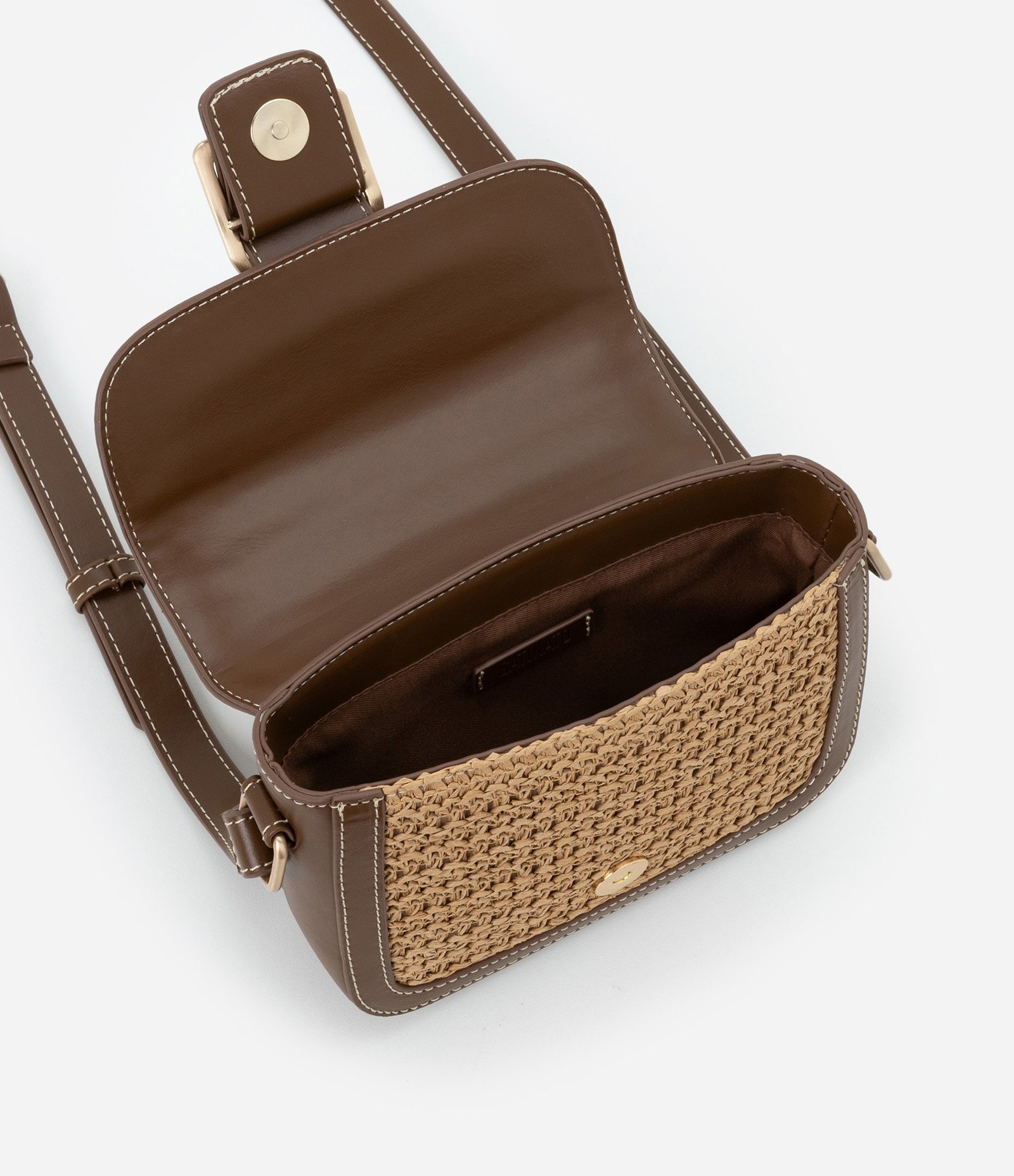 Bolsa Transversal Pequena com Efeito Ráfia Bege/Marrom 5