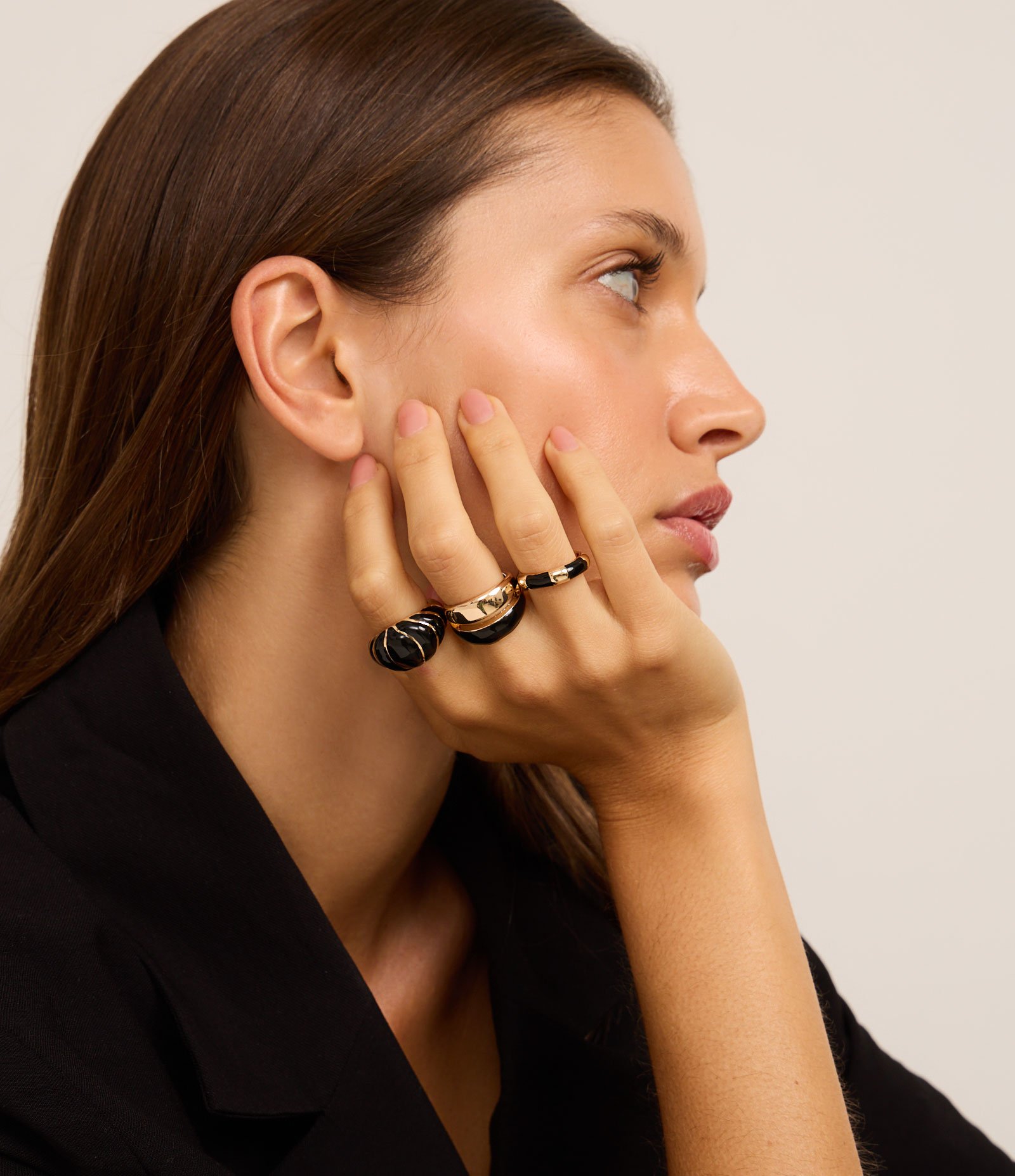 Kit 03 Anéis em Metal Esmaltados Preto/Dourado 4