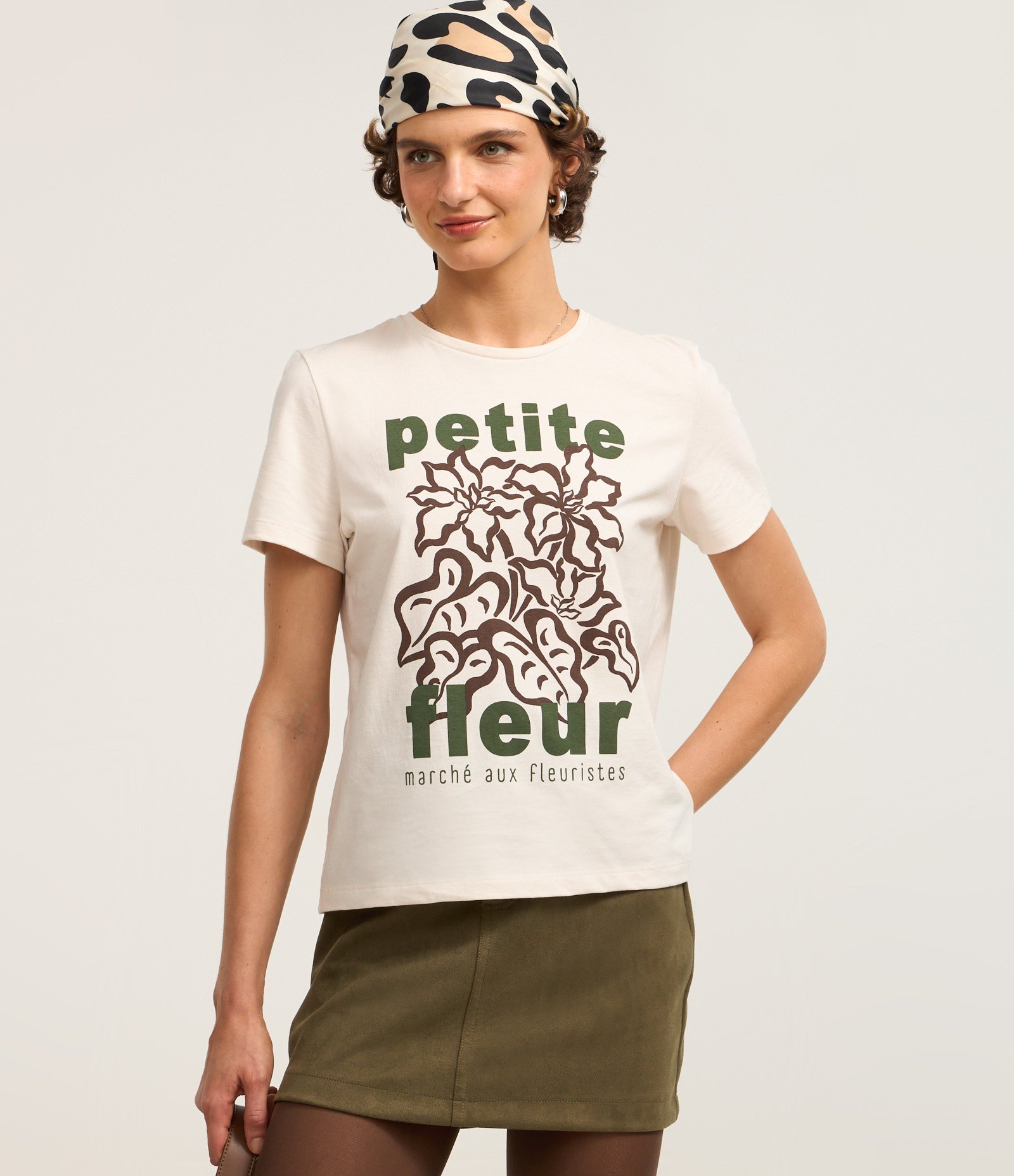 Blusa em Algodão com Estampa Petite Fleur Branco 3