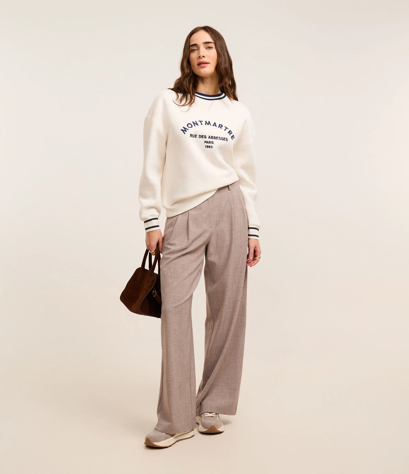 Casaco Moletom com Ribana e Bordado Montmartre Branco 2