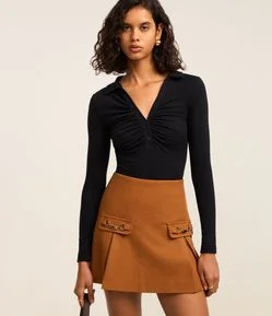 Body em Ribana com Gola Polo e Franzidos no Busto