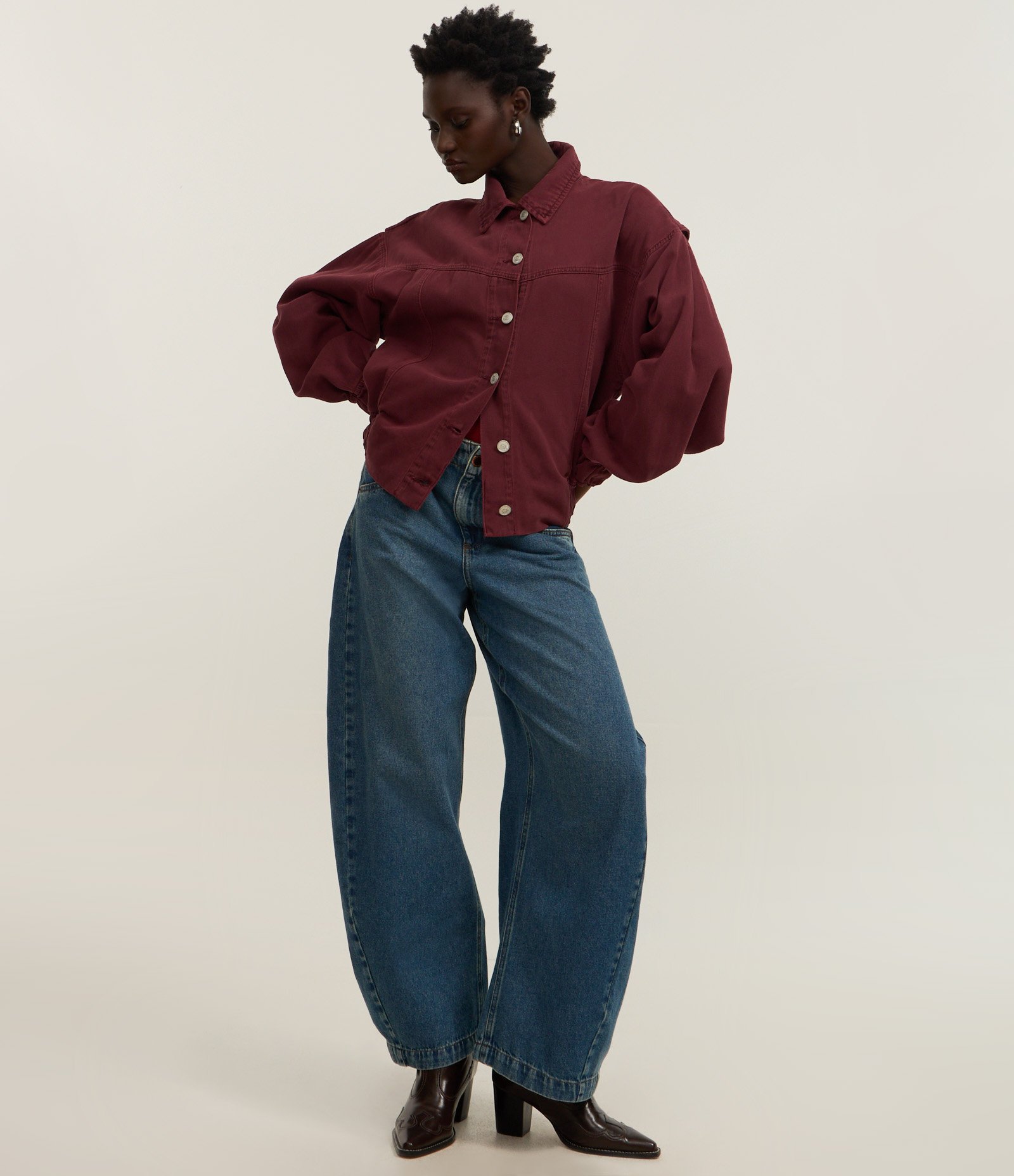 Jaqueta Over em Jeans com Recorte frontal Bordô 2