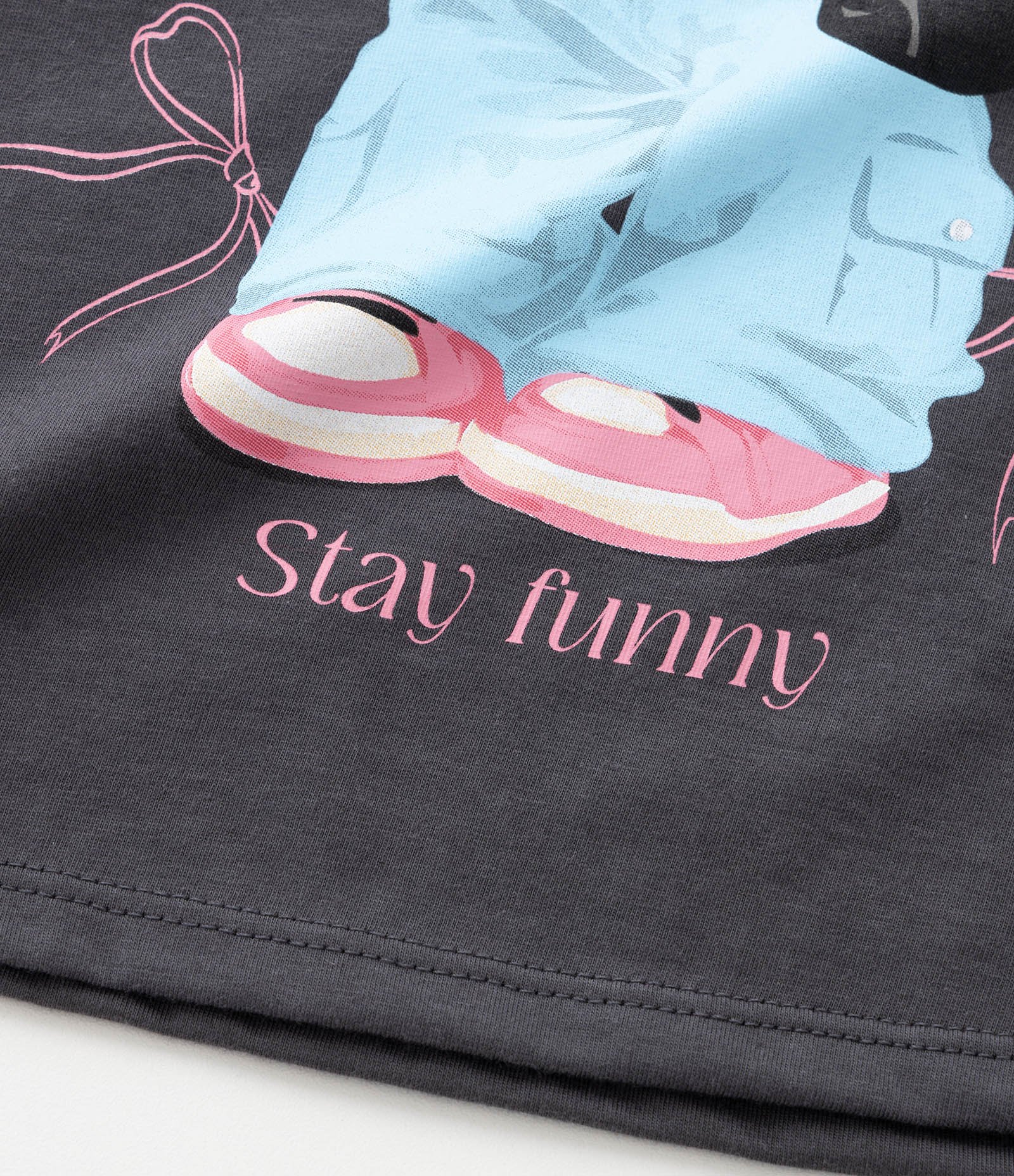 Camiseta Infantil com Estampa de Coelhinha Estilosa - Tam 5 a 14 anos Cinza 4