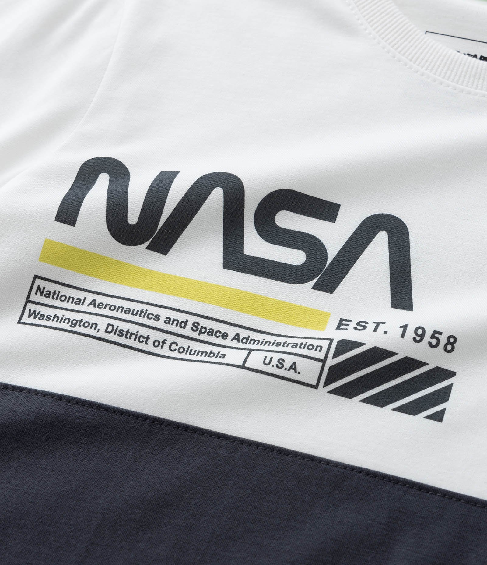 Camiseta Comfort Infantil com Estampa Nasa - Tam 5 a 14 Anos Branco/Cinza 5