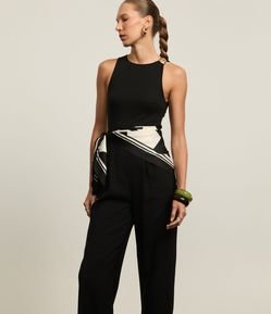 Macacão Canelado em Tricô com Detalhe Metalizado na Alça