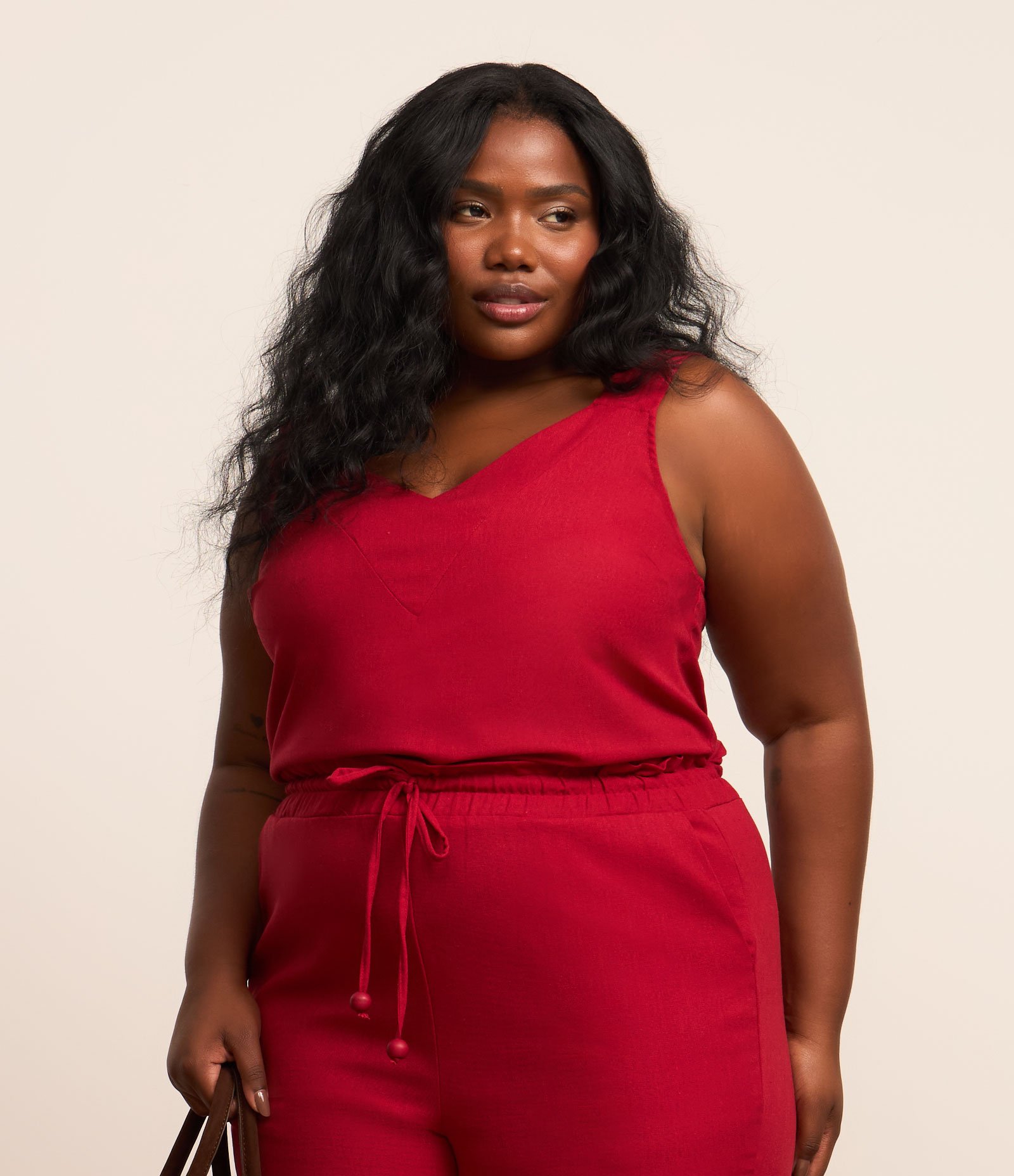 Regata em Viscolinho com Detalhe na Alça Curve & Plus Size Vermelho 1