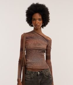 Blusa em Tule com Gola Assimétrica e Estampa Manchada