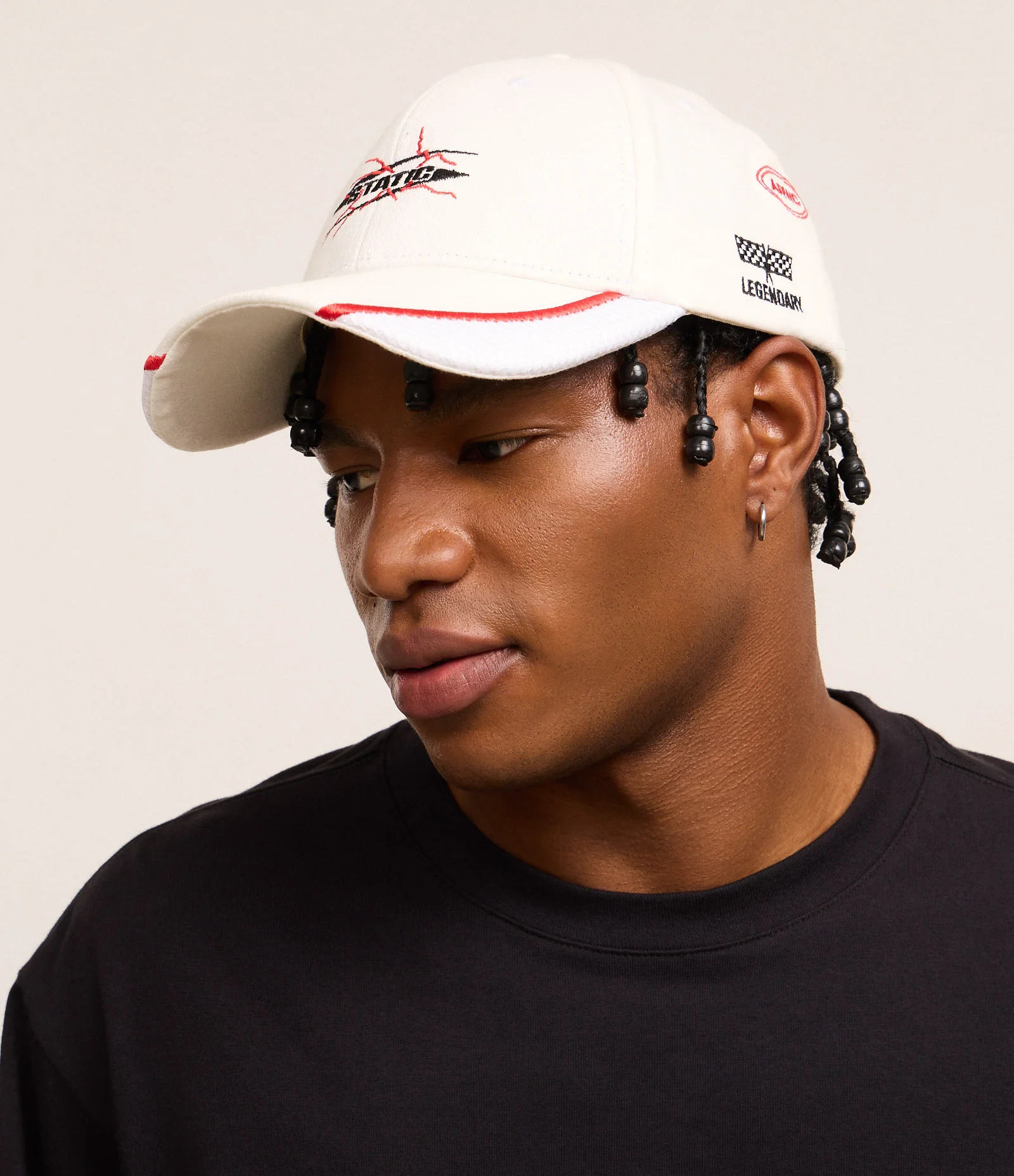 Boné em Sarja com Estampa Bordada Lettering Branco 1