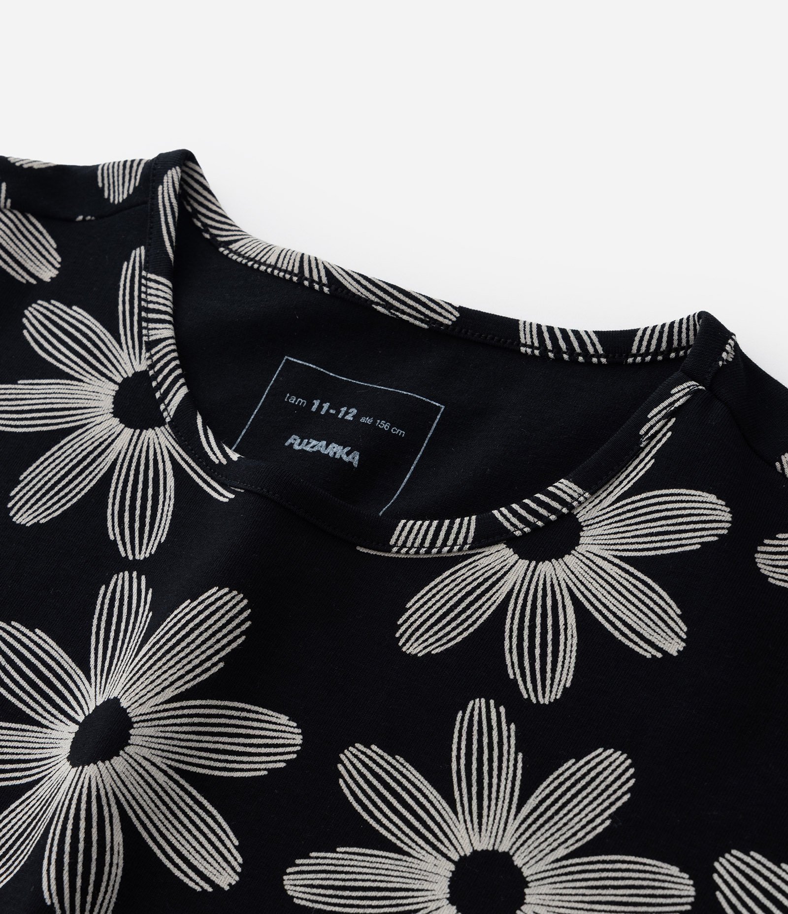 Camiseta Curta Infantil com Estampa Floral - Tam 5 a 14 Anos Preto 4