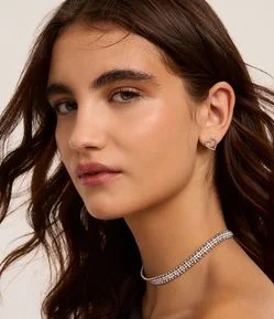 Conjunto de Colar Curto com Stras e Esferas e Brinco Vazado de Coração