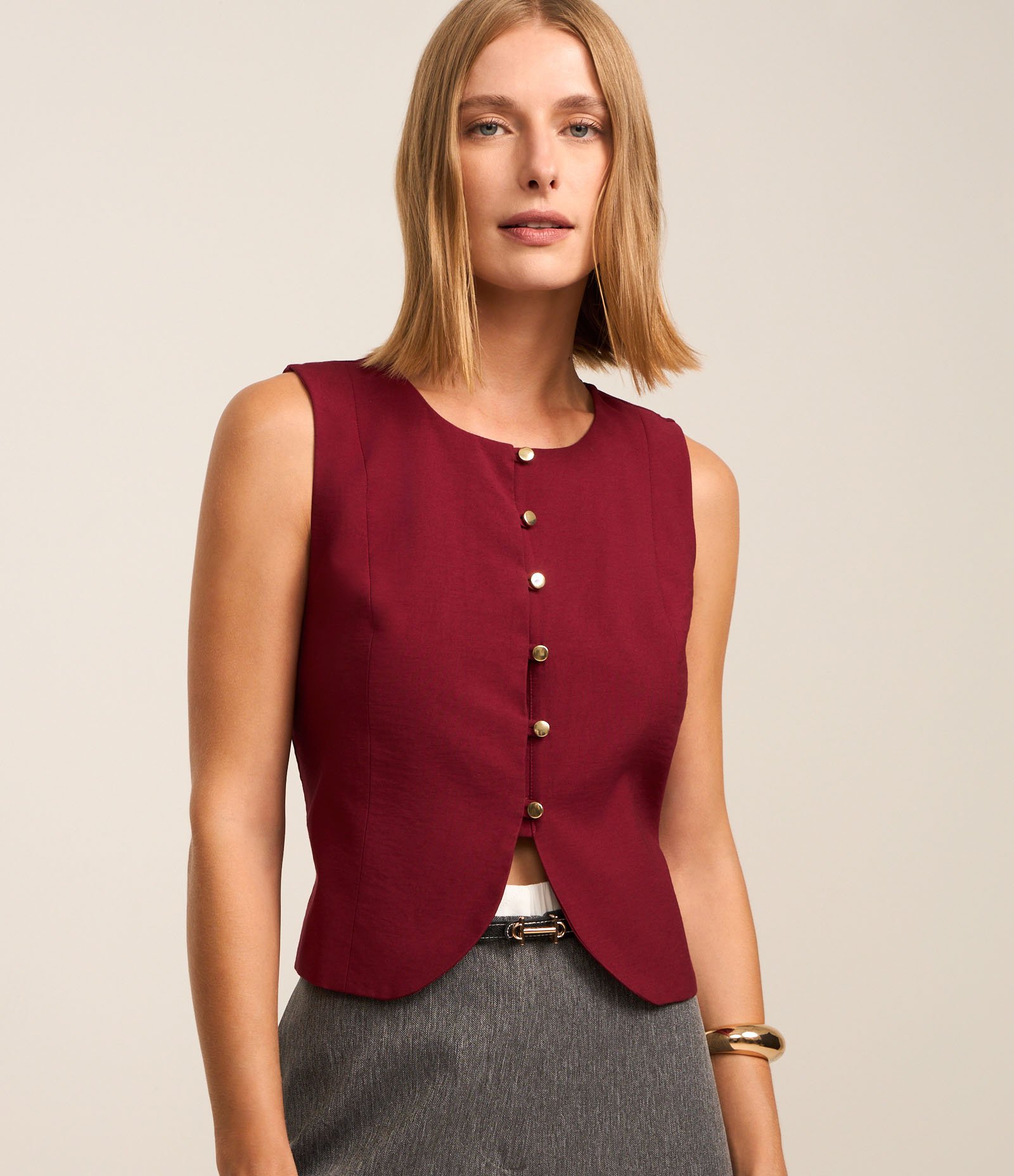 Colete Alfaiatado com Amarração Cruzada nas Costas Vermelho 1