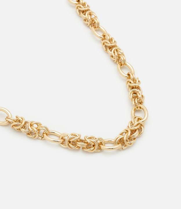 Colar Curto em Metal com Correntaria e Nós
