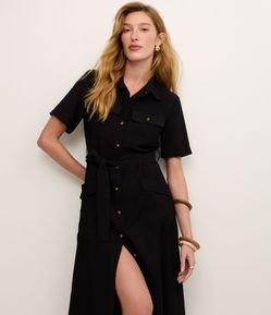 Vestido Midi em Sarja com Bolsos Utilitários e Amarração