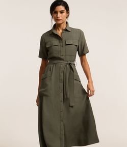 Vestido Midi em Sarja com Bolsos Utilitários e Amarração