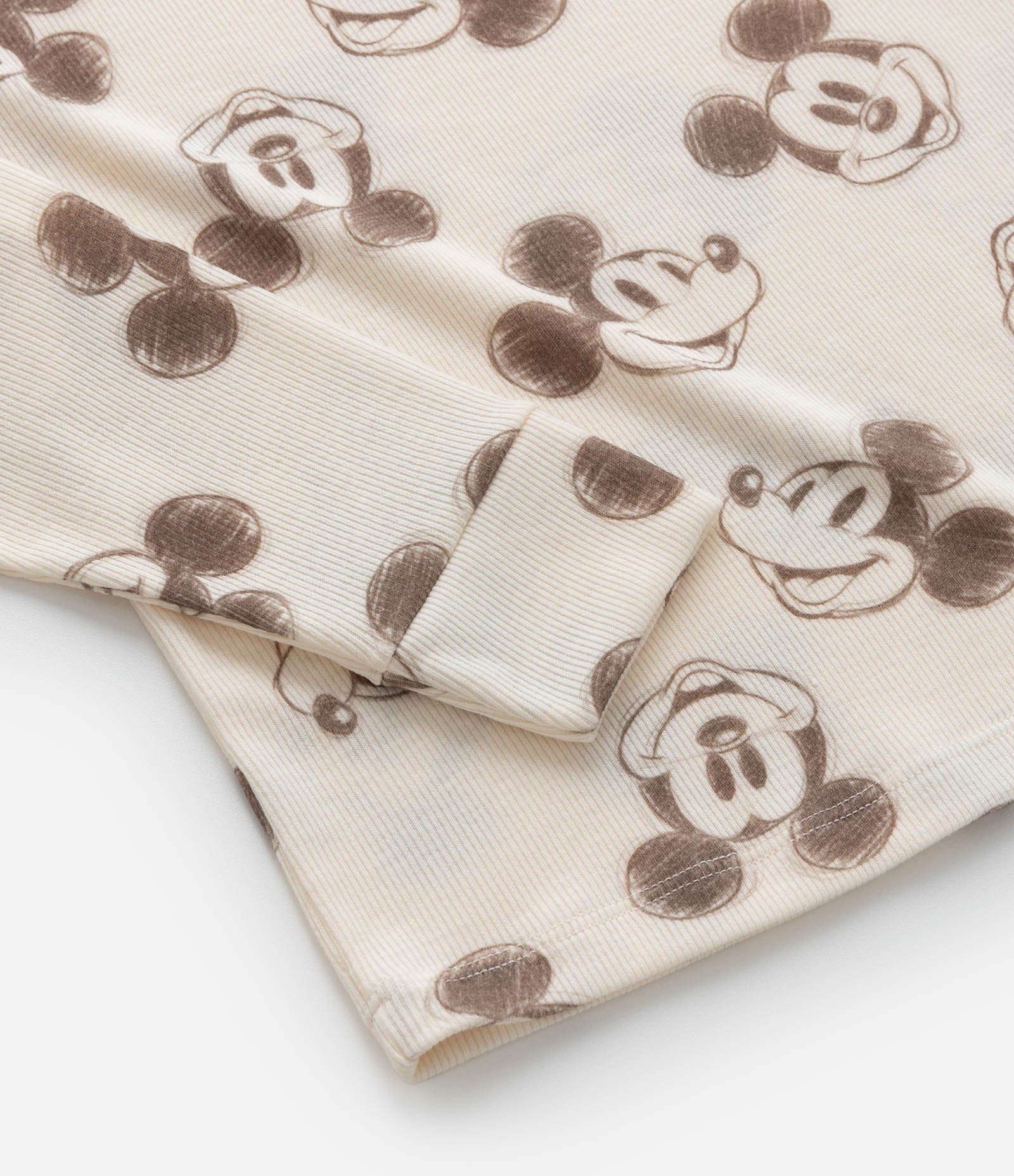 Pijama Infantil Canelado com Estampa do Mickey - Tam 2 a 8 Anos Bege 9