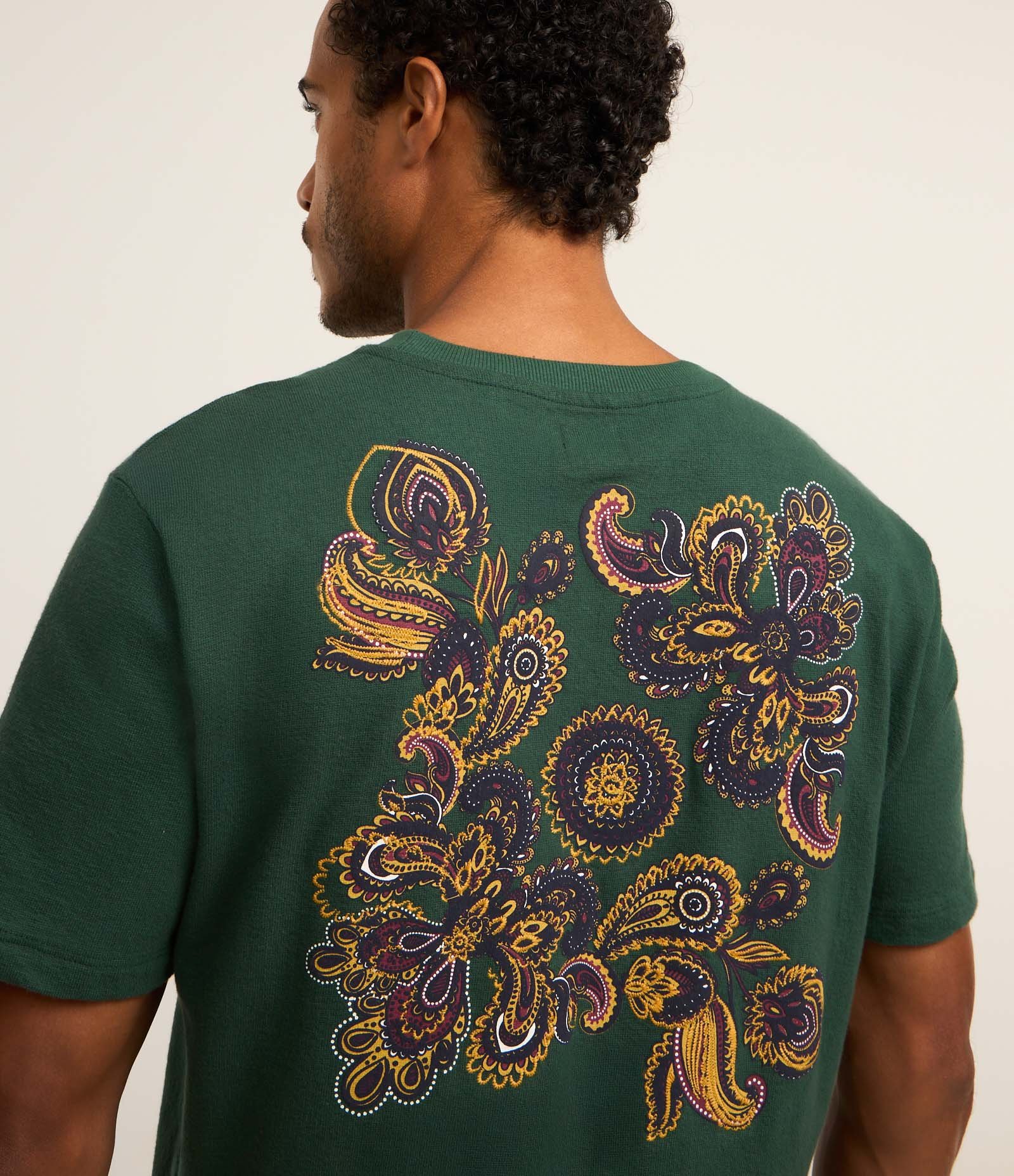 Camiseta em Algodão com Estampa Frente e Costas Paisley Verde 3