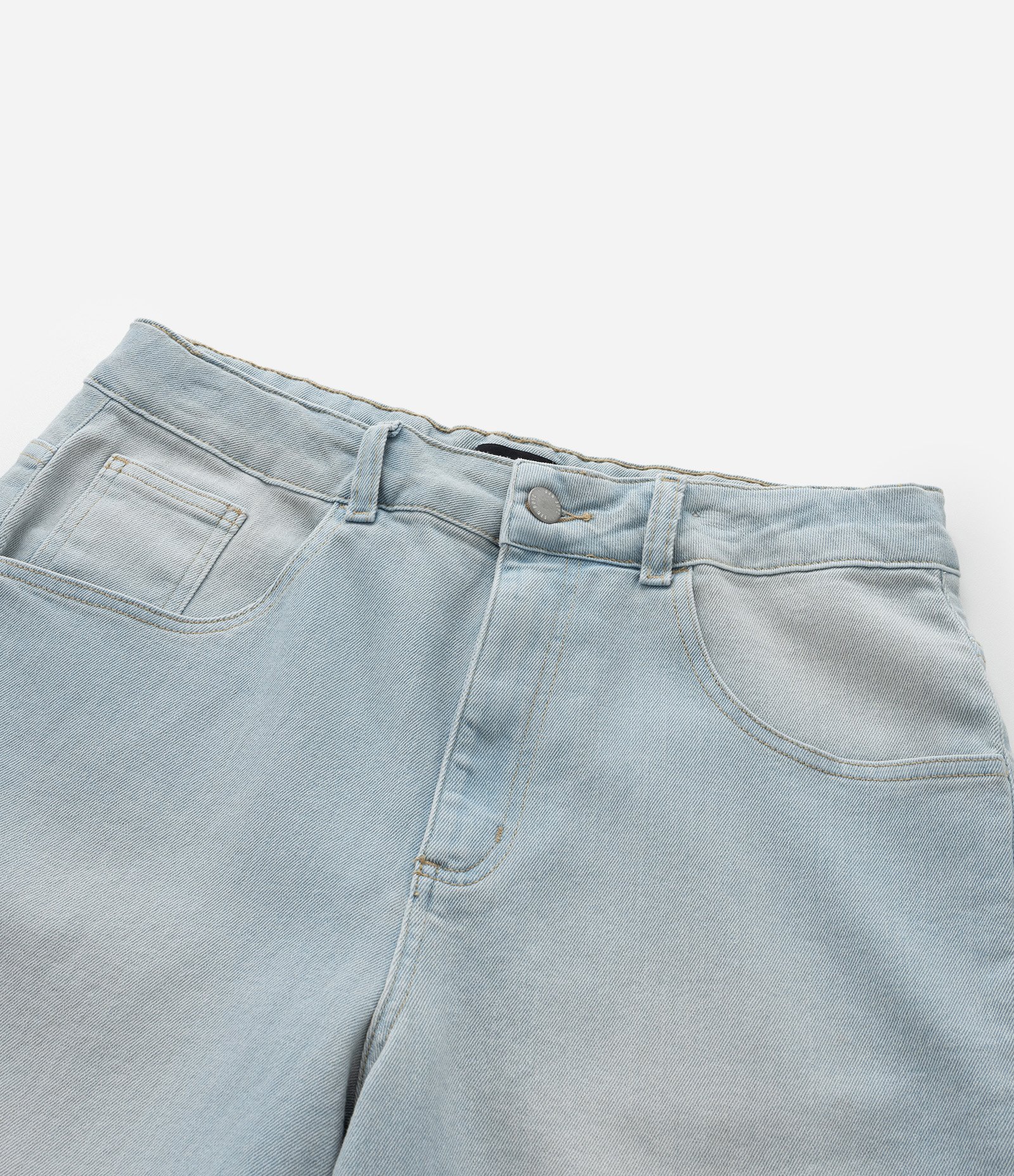 Bermuda Baggy Infantil em Jeans Dirty - Tam 5 a 14 anos Azul Claro 3