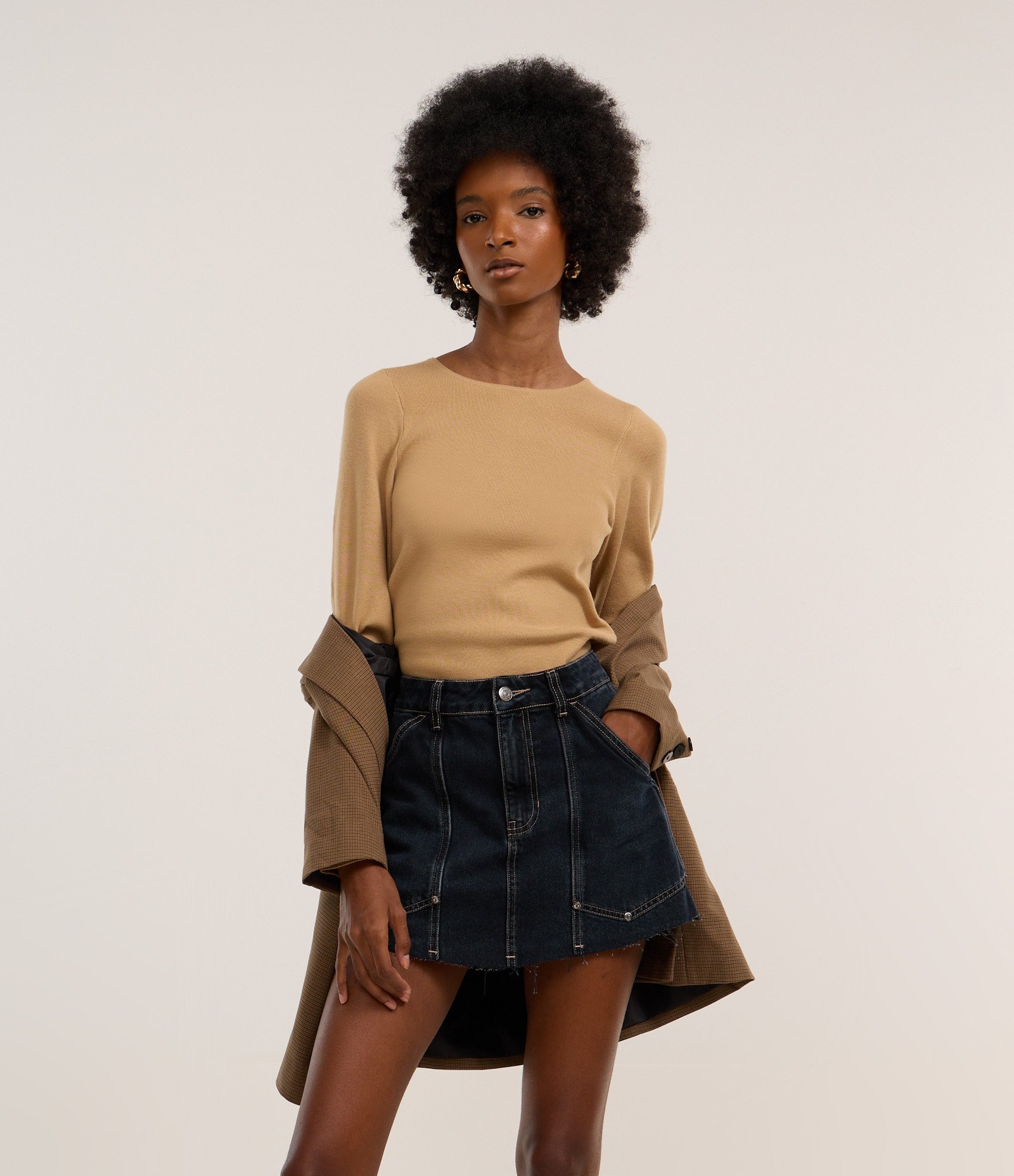 Blusa em Tricô com Manga Longa Bege 1