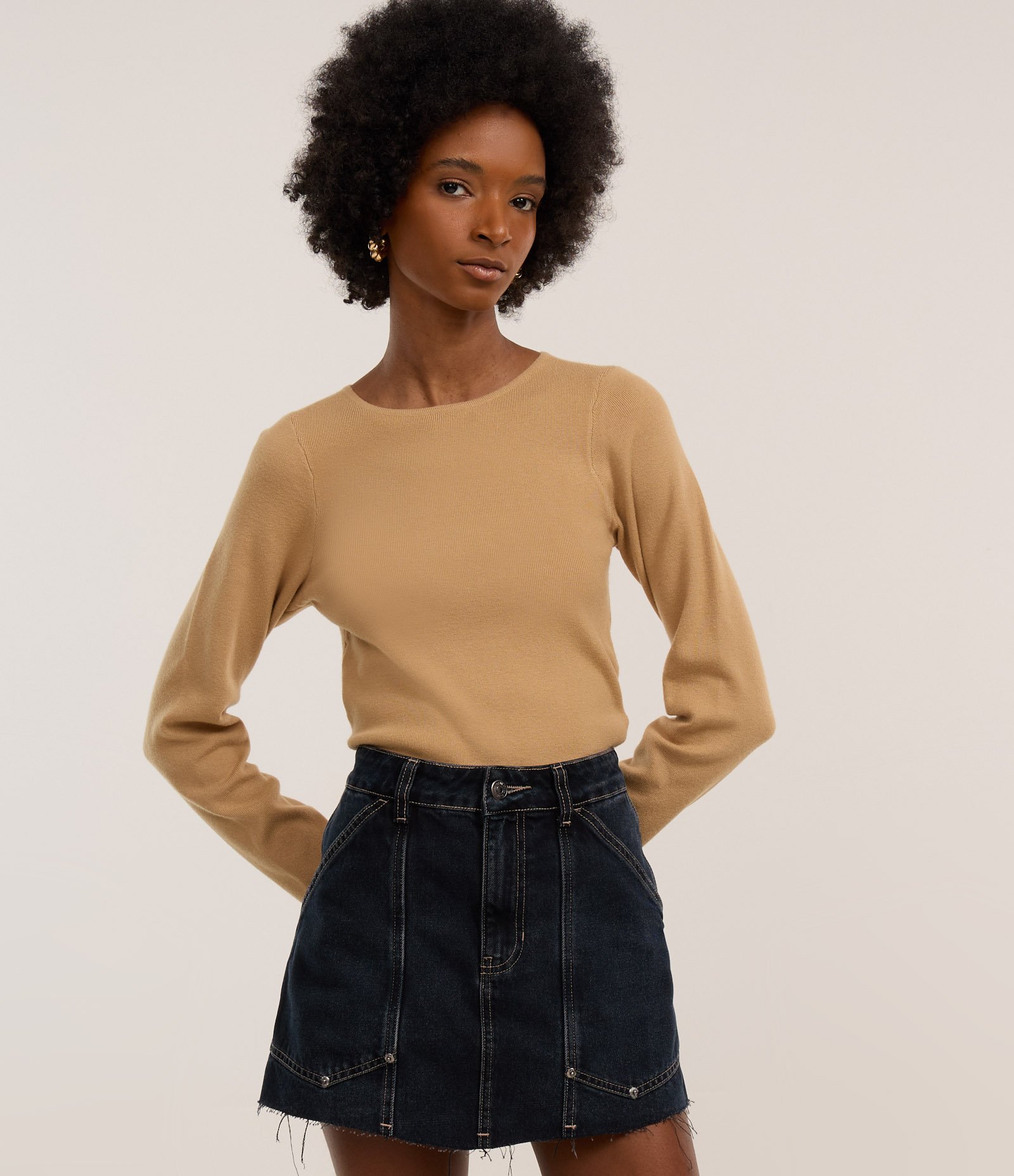 Blusa em Tricô com Manga Longa Bege 3