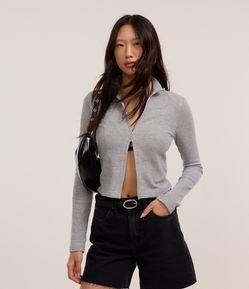 Blusa em Ribana com Zíper Frontal e Gola alta