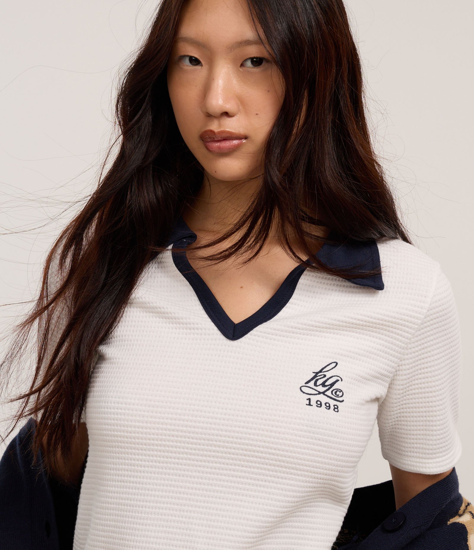 Blusa Polo Texturizada com Bordado em Lettering Branco 3