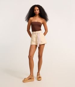 Short Mom em Sarja com Cinto Lenço e Barra Dobrada