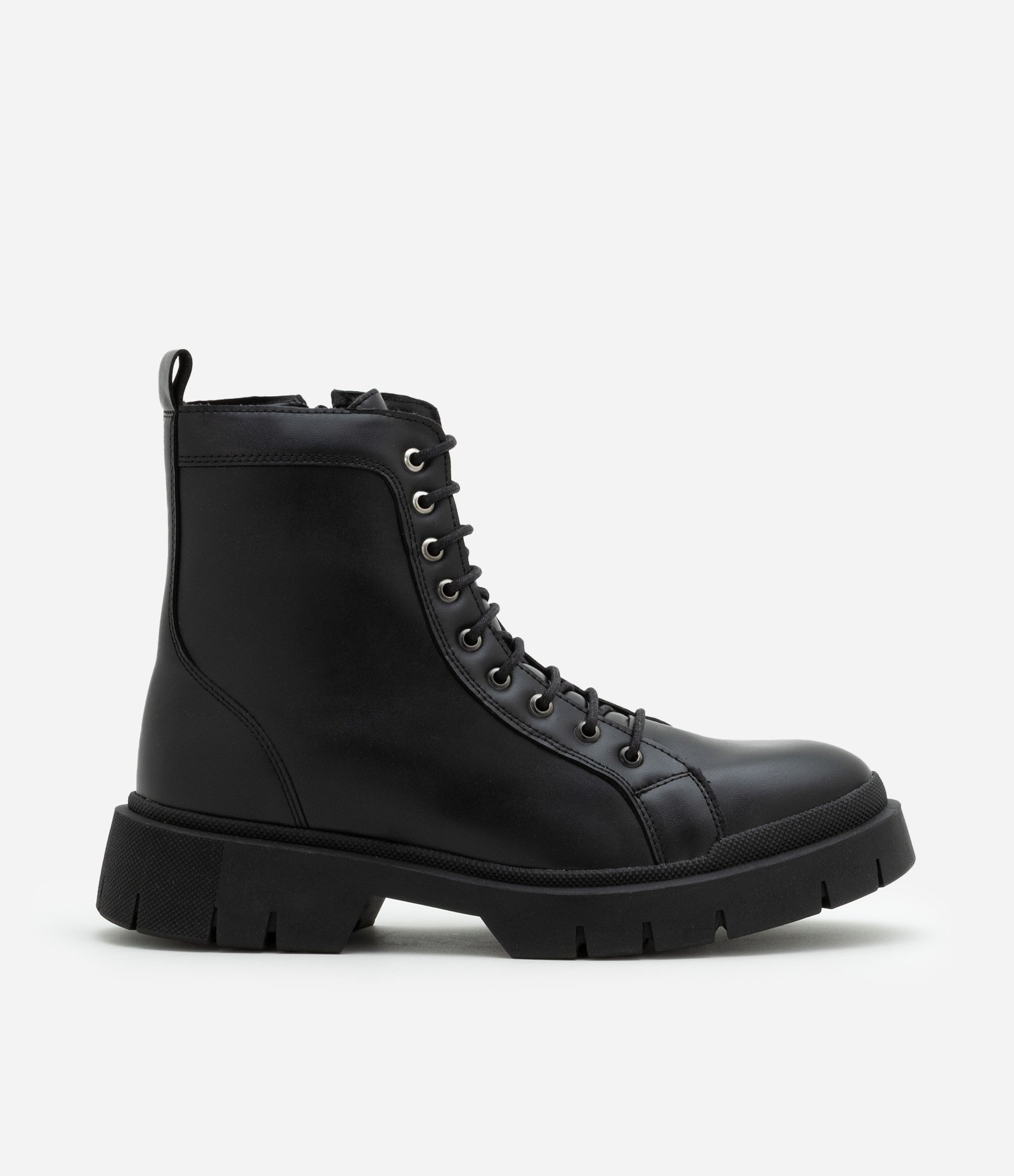 Bota Coturno em Pu com Sola Tratorada Preto 1