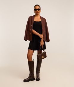 Vestido Curto Canelado de Alcinha em Tricô